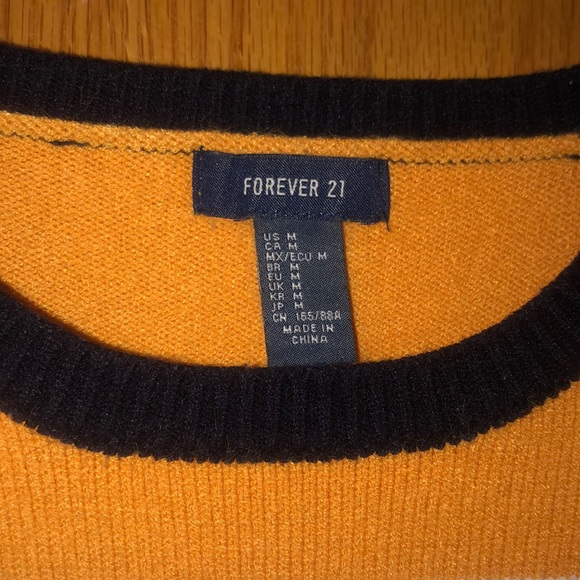 Sweater - Picture 2 of 3